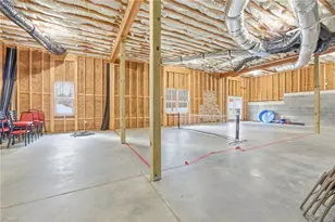 3827 Edgewater St, High Point, NC 27265 - Photo 45