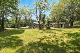 129 Redwood Rd, Eden, NC 27288 - Photo 11