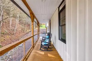 2507 Parker Eller Rd, Lansing, NC 28643 - Photo 9