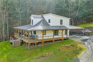 2507 Parker Eller Rd, Lansing, NC 28643 - Photo 3