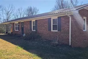 282 Elon Dr, Reidsville, NC 27320 - Photo 3