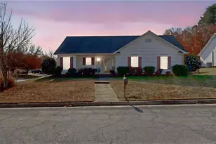 1018 Havenridge Dr, High Point, NC 27265 - Photo 5