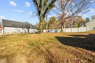 143 Lambeth Rd, Thomasville, NC 27360 - Photo 7