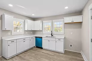 143 Lambeth Rd, Thomasville, NC 27360 - Photo 13