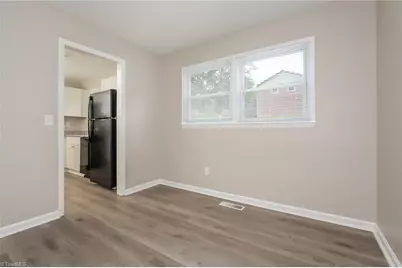 511 Foxcroft Drive #511, Winston-Salem, NC 27103 - Photo 5