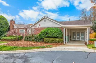 1001 Nuthatch Ct, High Point, NC 27262 - Photo 5