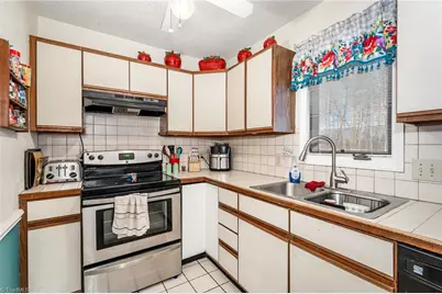 5607 Golden Needle Drive, McLeansville, NC 27301 - Photo 5