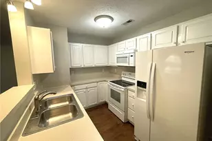 3704 Cotswold Terrace, Greensboro, NC 27410 - Photo 9