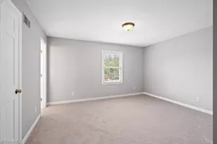 4827 Tower Rd, Greensboro, NC 27410 - Photo 23