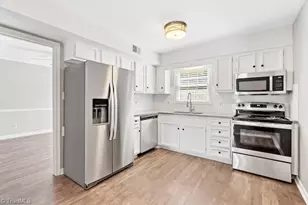 4827 Tower Rd, Greensboro, NC 27410 - Photo 15