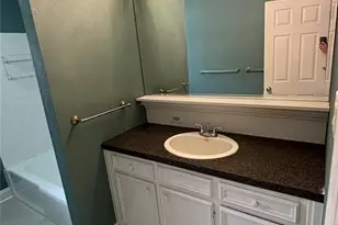 300 Venus Dr, Greensboro, NC 27406 - Photo 7