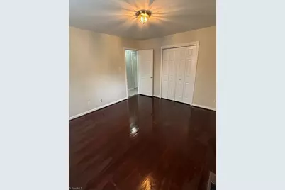 300 Venus Drive, Greensboro, NC 27406 - Photo 9