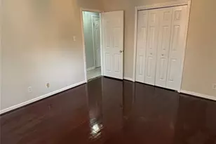 300 Venus Dr, Greensboro, NC 27406 - Photo 9