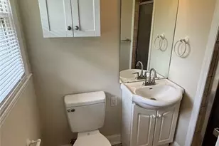 300 Venus Dr, Greensboro, NC 27406 - Photo 11