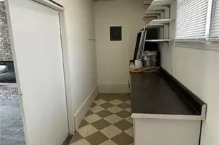 300 Venus Dr, Greensboro, NC 27406 - Photo 15