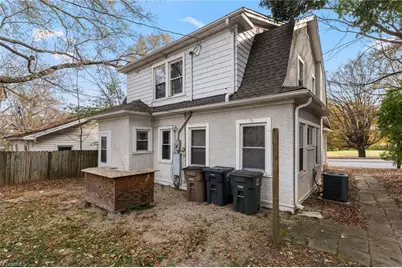 1402 W Market Street, Greensboro, NC 28403 - Photo 25