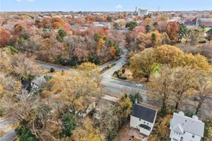 1402 W Market St, Greensboro, NC 28403 - Photo 33