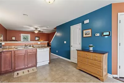 833 Federal Hall Lane, Kernersville, NC 27284 - Photo 9