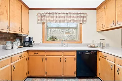 3105 Maple Avenue, Burlington, NC 27215 - Photo 13