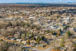 2801 Westridge Rd, Winston-Salem, NC 27103 - Photo 25