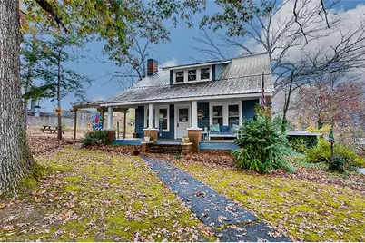 131 N Middleton Street, Robbins, NC 27325 - Photo 1