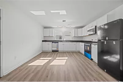 104 Howard Street, Thomasville, NC 27360 - Photo 15