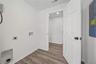 104 Howard St, Thomasville, NC 27360 - Photo 21