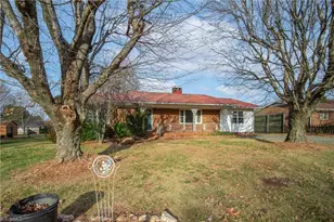 6922 Gra Lan Dr, Thomasville, NC 27360 - Photo 15