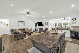 127 Centerpiece Dr, High Point, NC 27265 - Photo 9