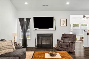 127 Centerpiece Dr, High Point, NC 27265 - Photo 15