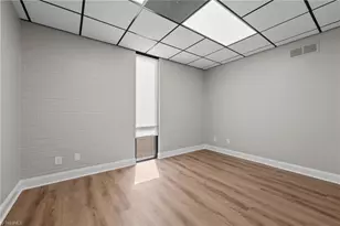 3709 Alliance Dr, Greensboro, NC 27407 - Photo 17