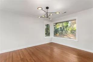 305 Miltwood Dr, Greensboro, NC 27455 - Photo 9