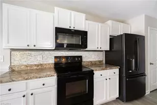 284 Donelson Way, Burlington, NC 27217 - Photo 11