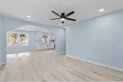 1707 N Chatham Avenue, Siler City, NC 27344 - Photo 5