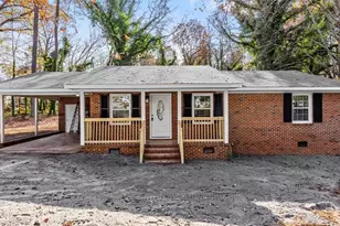 1707 N Chatham Ave, Siler City, NC 27344 - Photo 1