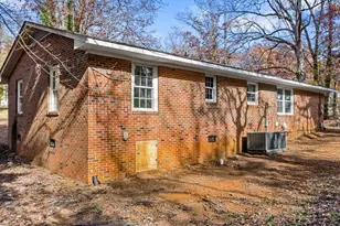 1707 N Chatham Ave, Siler City, NC 27344 - Photo 31