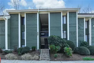 1510 Benjamin Pkwy, Greensboro, NC 27408 - Photo 27