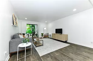 1510 Benjamin Pkwy, Greensboro, NC 27408 - Photo 3