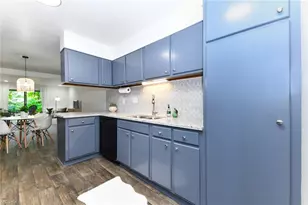 1510 Benjamin Pkwy, Greensboro, NC 27408 - Photo 9