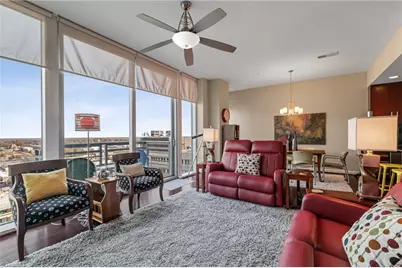 201 N Elm Street #1207, Greensboro, NC 27401 - Photo 3