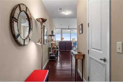 201 N Elm Street #1207, Greensboro, NC 27401 - Photo 3