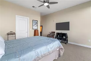 201 N Elm St, Greensboro, NC 27401 - Photo 21