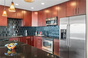 201 N Elm St, Greensboro, NC 27401 - Photo 15