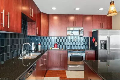 201 N Elm Street #1207, Greensboro, NC 27401 - Photo 13