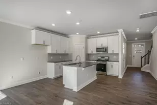 1694 Hallview Ct, Kernersville, NC 27284 - Photo 11