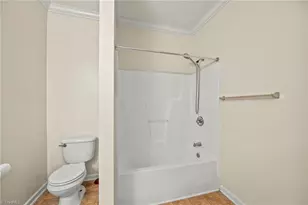 1570 Country Ln, Kernersville, NC 27284 - Photo 23