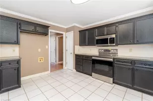 609 Nottinghill Dr, Winston-Salem, NC 27107 - Photo 13