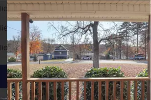 531 Lake Shore Ave, Lexington, NC 27292 - Photo 9