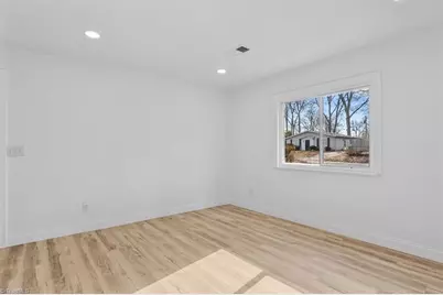 312 Spicewood Drive, Greensboro, NC 27405 - Photo 15