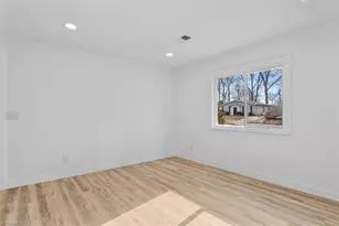 312 Spicewood Dr, Greensboro, NC 27405 - Photo 15